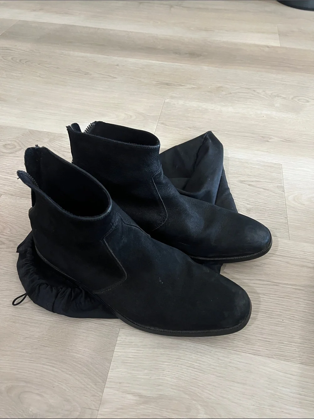 Kenneth Cole Black Suede Boots